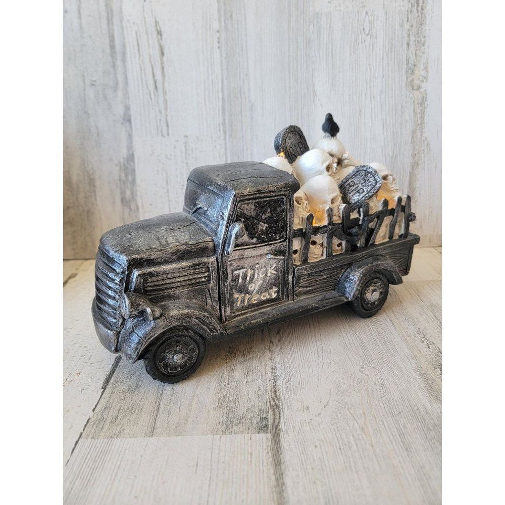 Haunted lighted truck Halloween school Tombstone Crow scary‎ home prop